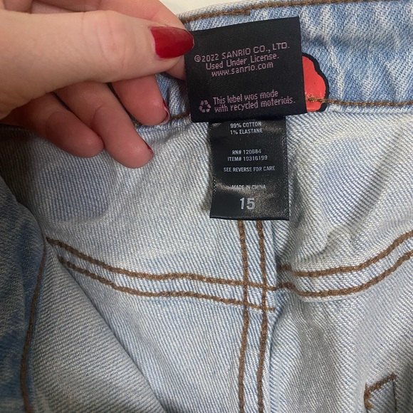 Hello Kitty Sanrio Plus size jeans - Picture 3 of 7